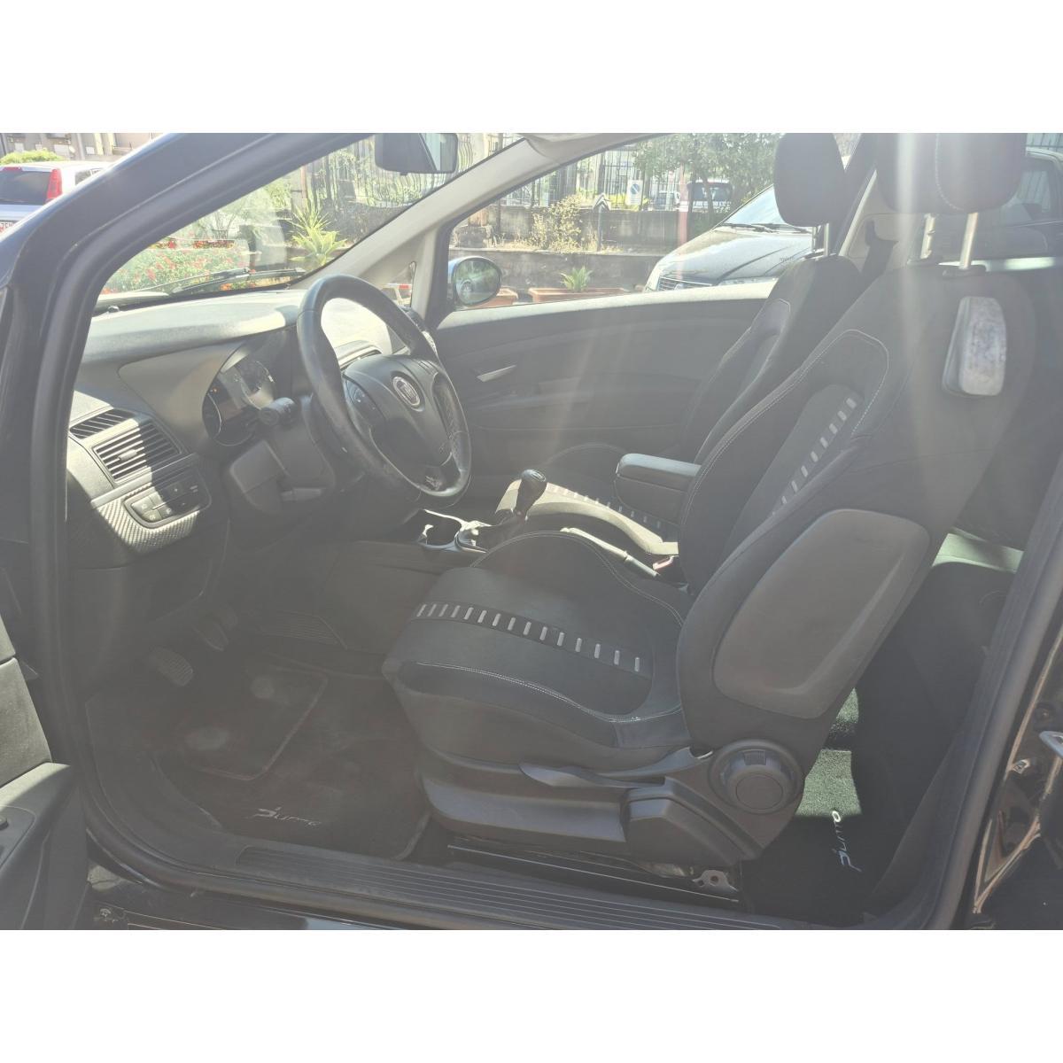 Fiat grande punto turbo jet 1400 bz 120cv auto introvabile in queste condizioni