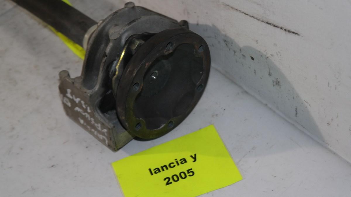 Lancia y 1300 mtjet semiasse dx