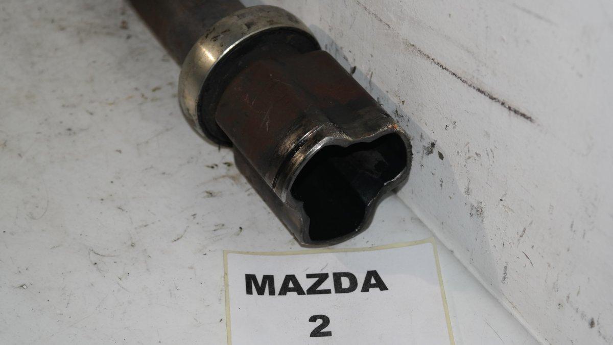 Mazda 2 1400 hdi semiasse