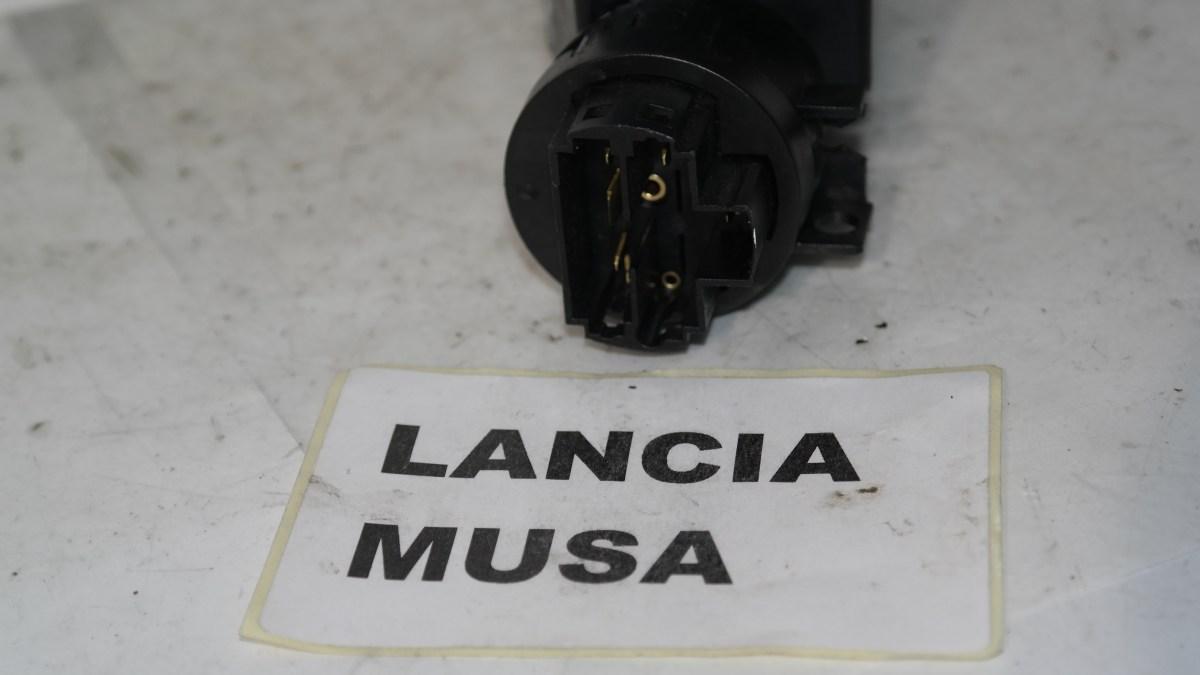 Lancia musa bloccasterzo