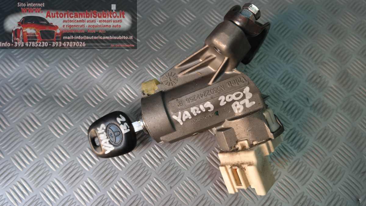 Toyota yaris bloccasterzo