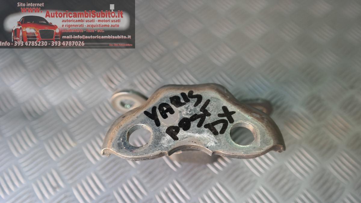 Toyota yaris cerniera porta posteriore dx
