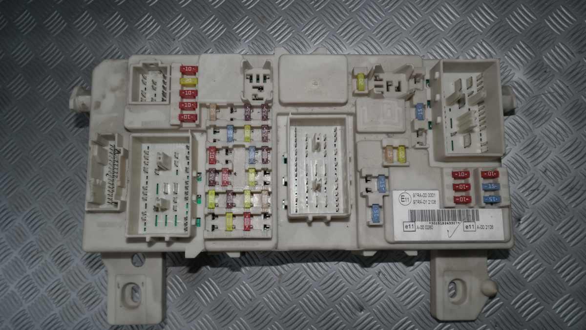 Ford focus 2000 dti 97ra-000001 body computer