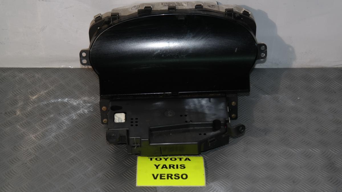 Toyota yaris verso contakm digitale