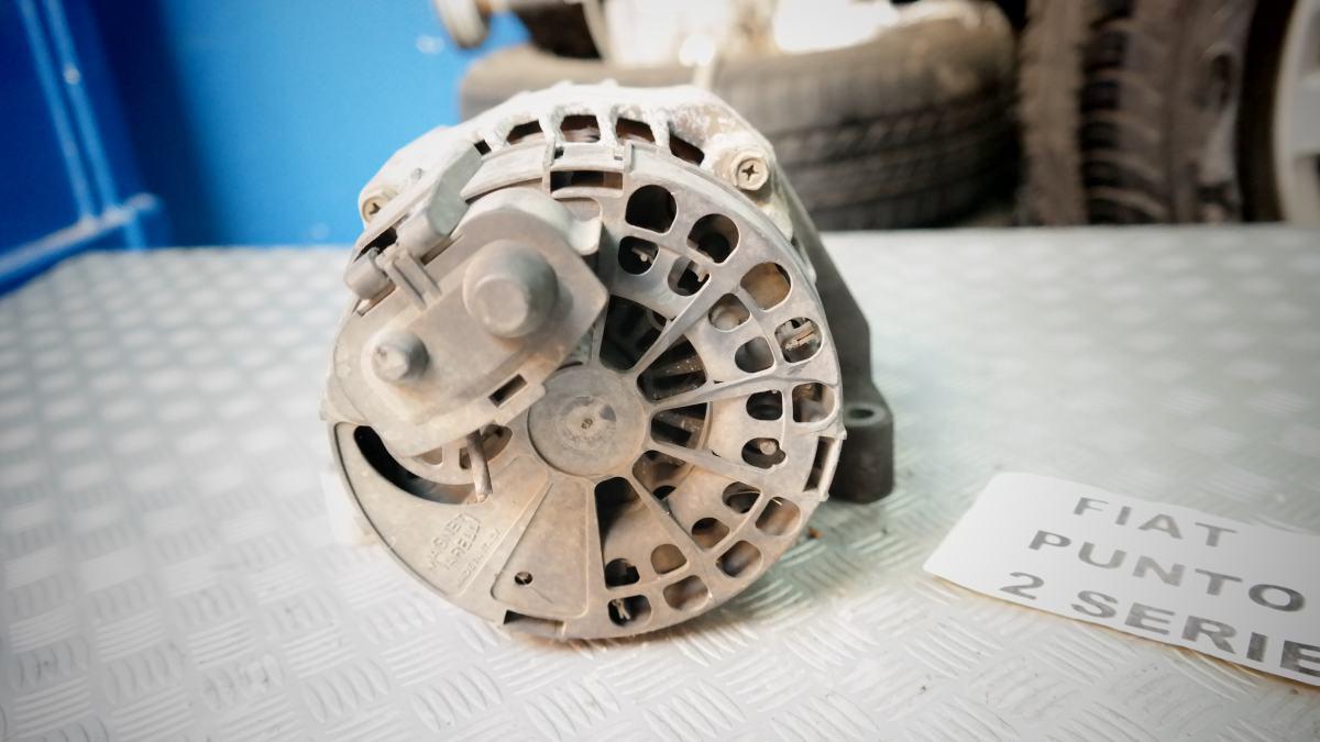 FIAT PUNTO 2a SERIE 46542889 / 63321718 ALTERNATORE DENSO