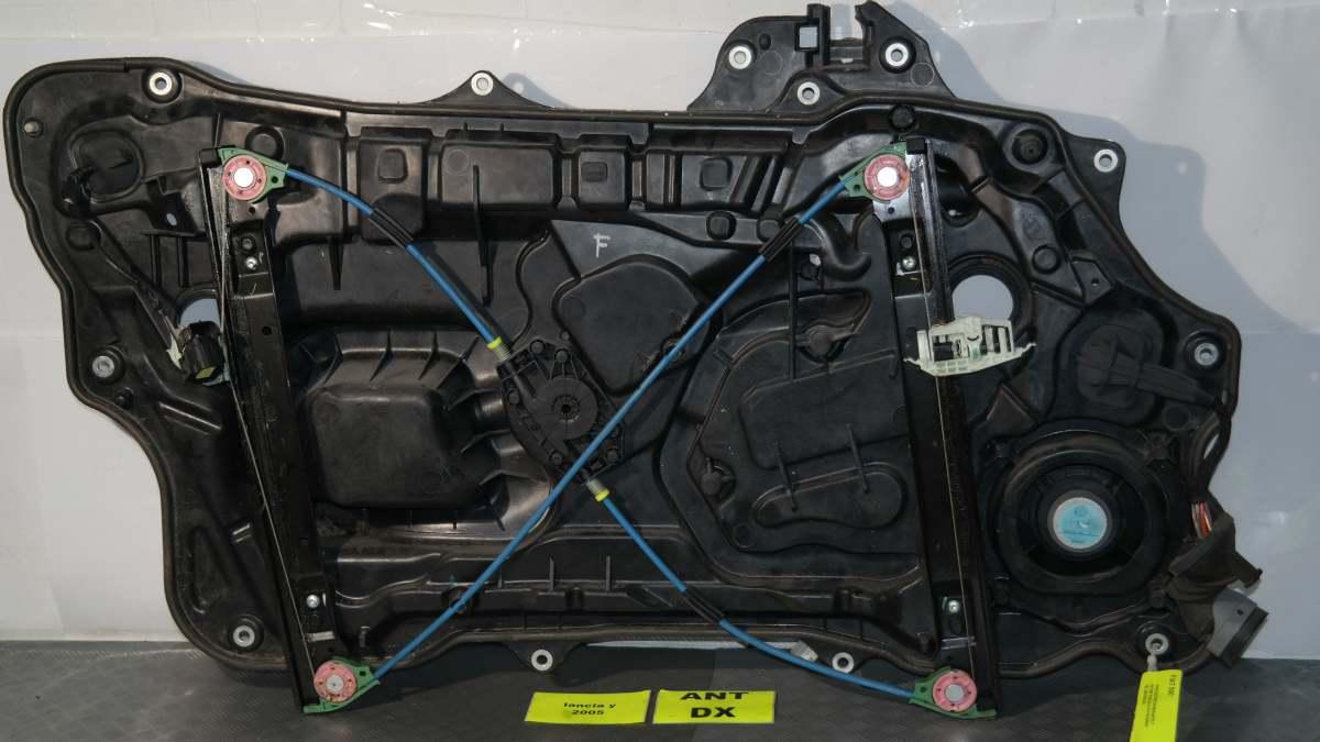 Lancia y pannello portiera e alzavetro anteriore dx