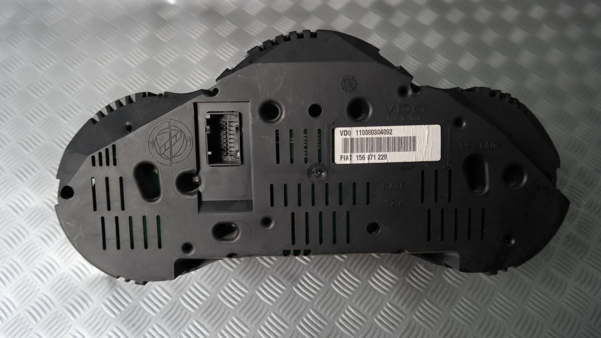 Alfa romeo 147 1.9jtd contakm vdo codice:110080304092