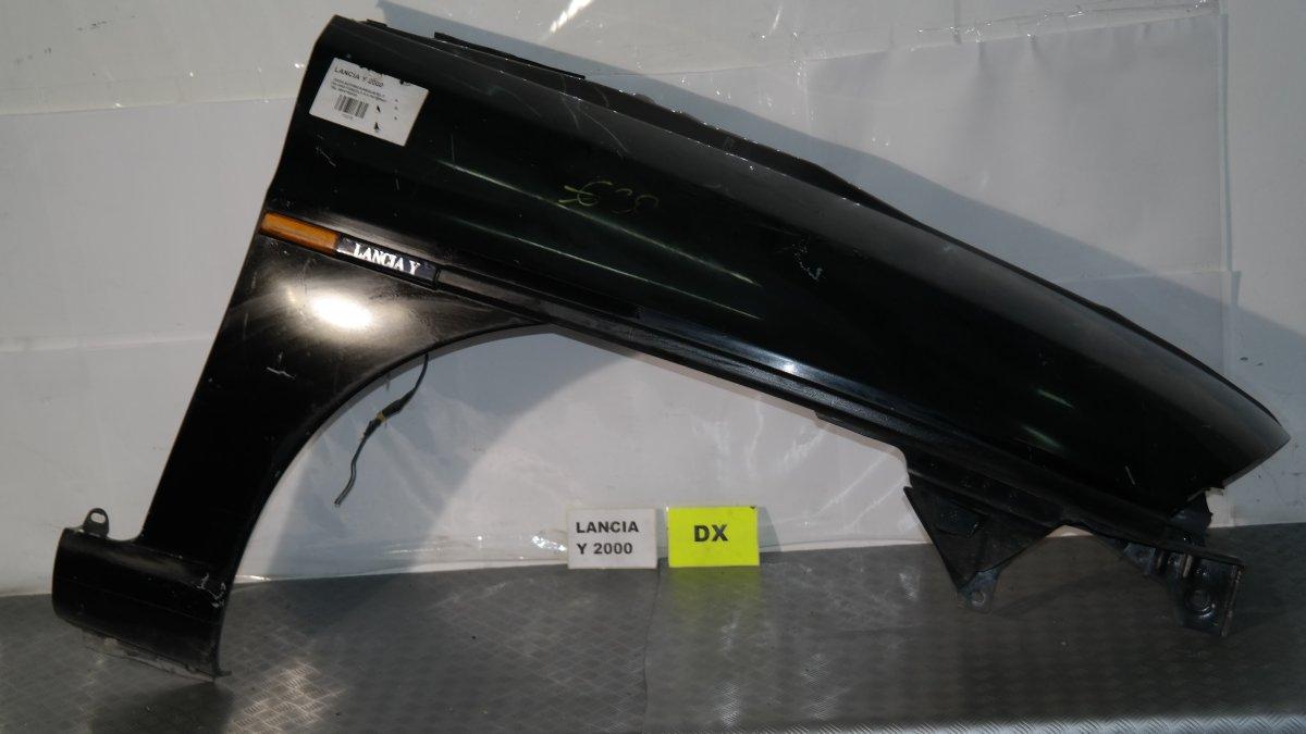 Lancia y parafango dx con qualche graffio