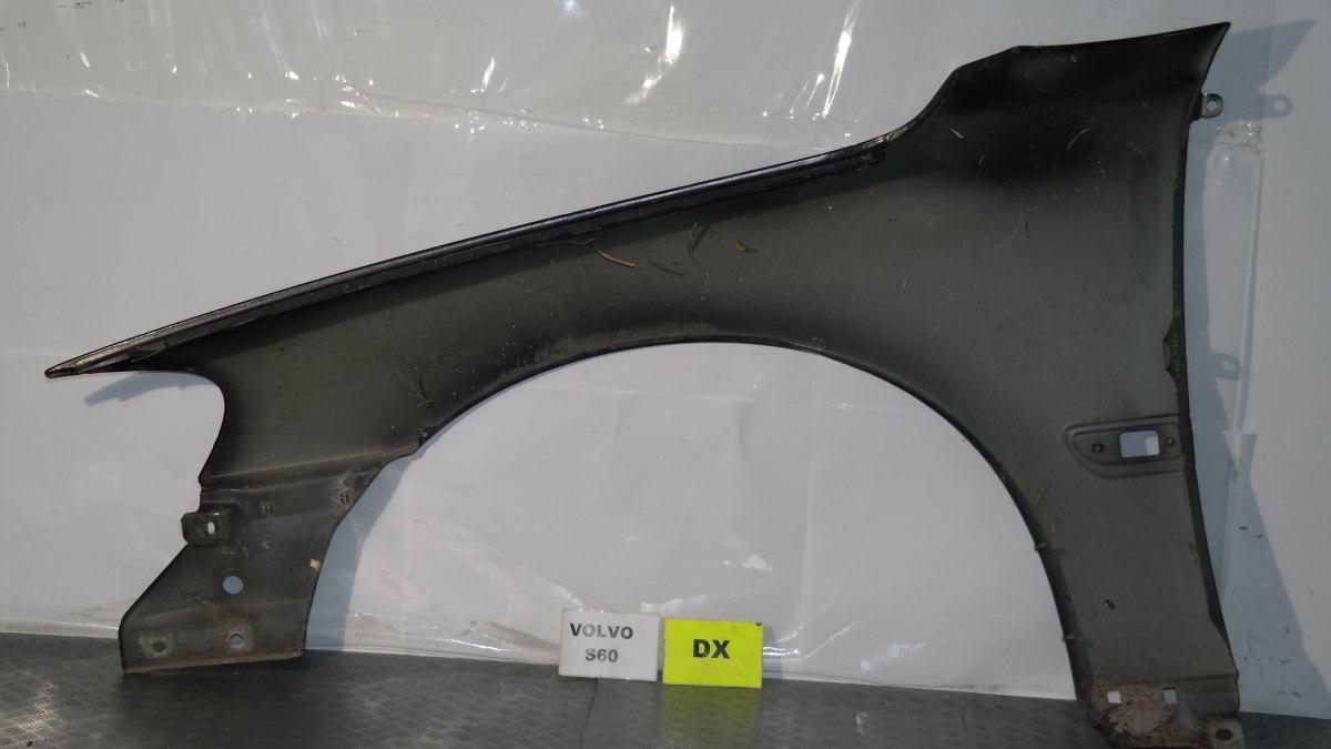 Volvo s60 parafango dx con qualche graffio