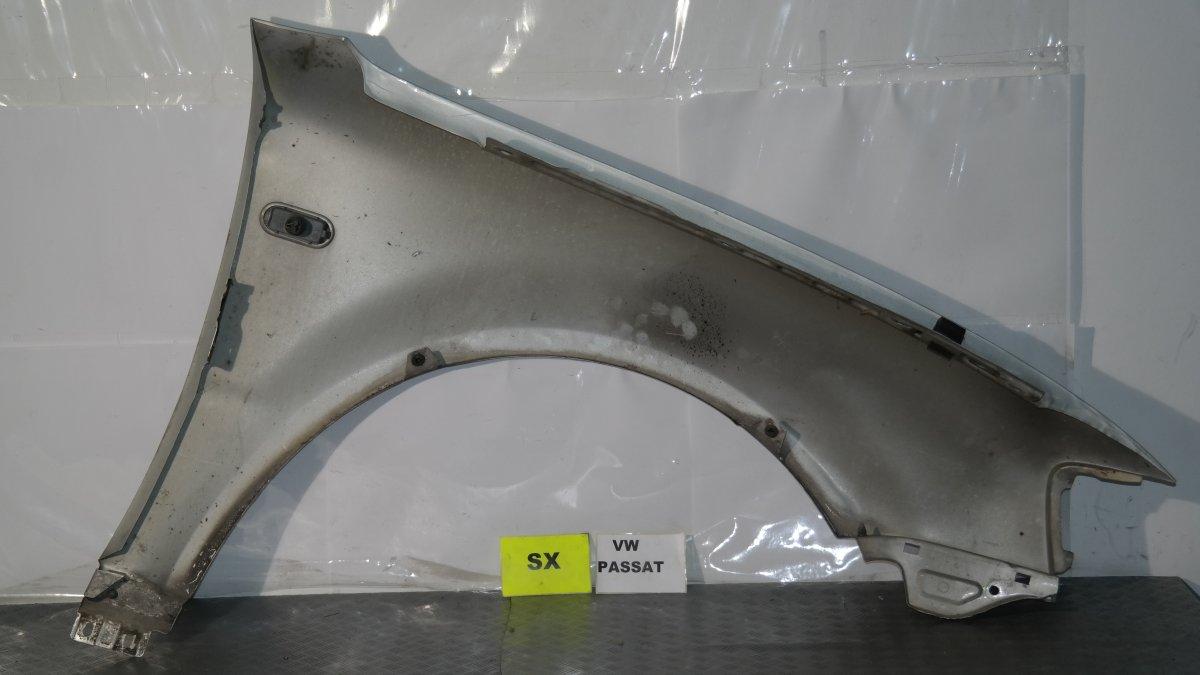 Volkswagen passat parafango sx con qualche graffio
