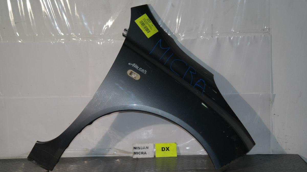 Nissan micra parafango dx con qualche graffio