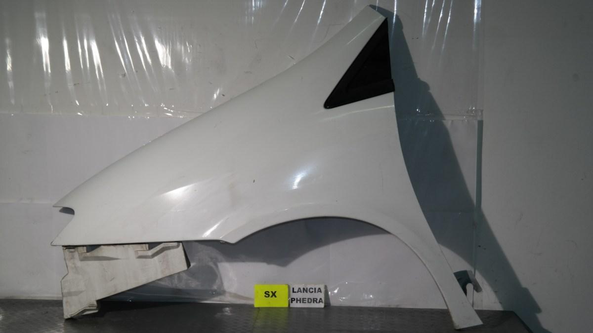 Lancia phedra parafango sx con qualche graffio
