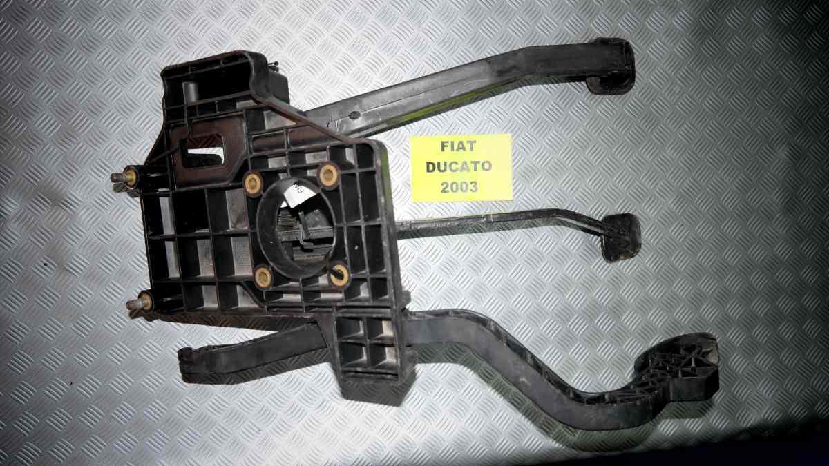 Fiat ducato dal 1999 al 2002 pedaliera cod: 01307107080