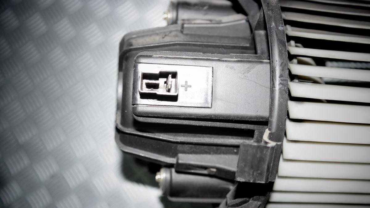 Fiat stilo 1900 jtd ventola interna stufa magneti marelli