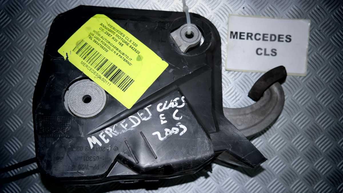 Mercedes cls 320 pedale freno a mano cod: 2204200312