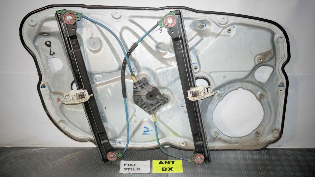 Fiat stilo pannello e alzavetro ant dx cod: 46781342