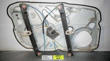 Fiat stilo pannello e alzavetro ant dx cod: 46781342