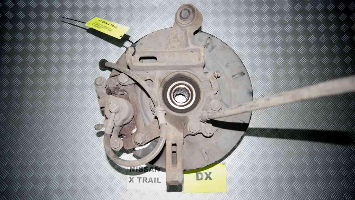 Nissan x-trail dal 2001 al 2006 montante posteriore dx