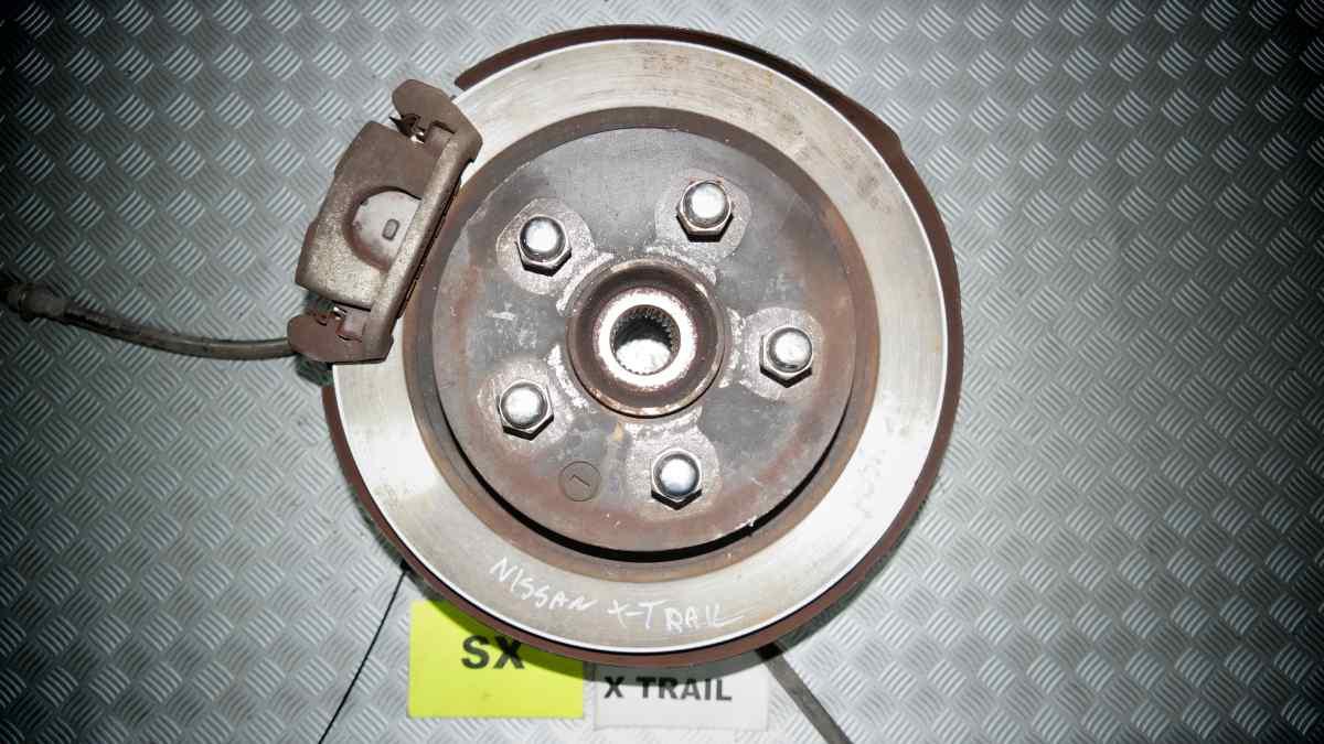 Nissan x-trail dal 2001 al 2006 montante posteriore sx