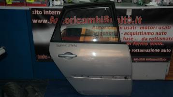 Renault scenic dal 2003 al 2008 portiera posteriore dx