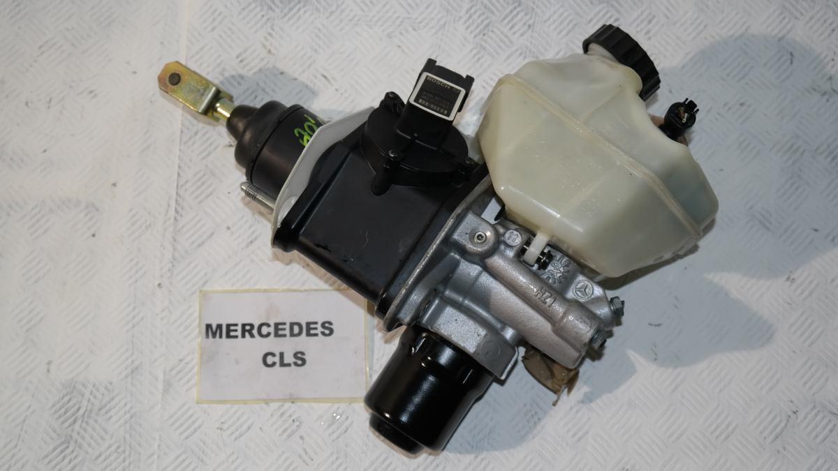 MERCEDES CLS SERVOFRENO BOSCH w2110204024105 / q210725