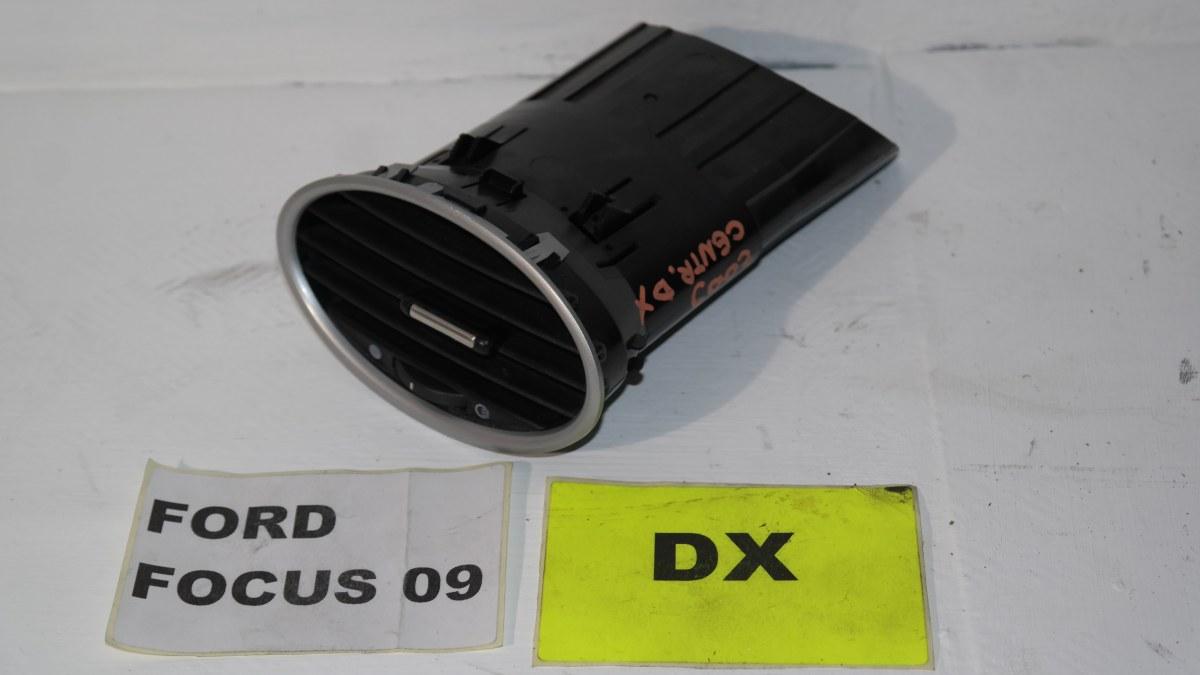 Ford focus dal 2008 al 2010 bocchettone aria centrale dx