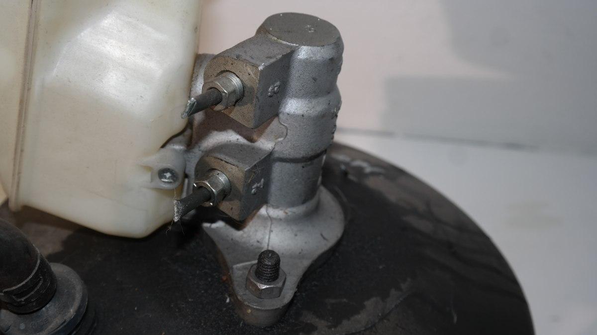 TOYOTA YARIS 1400D AUTOM POMPA E SERVOFRENO 1847200-0d180-a