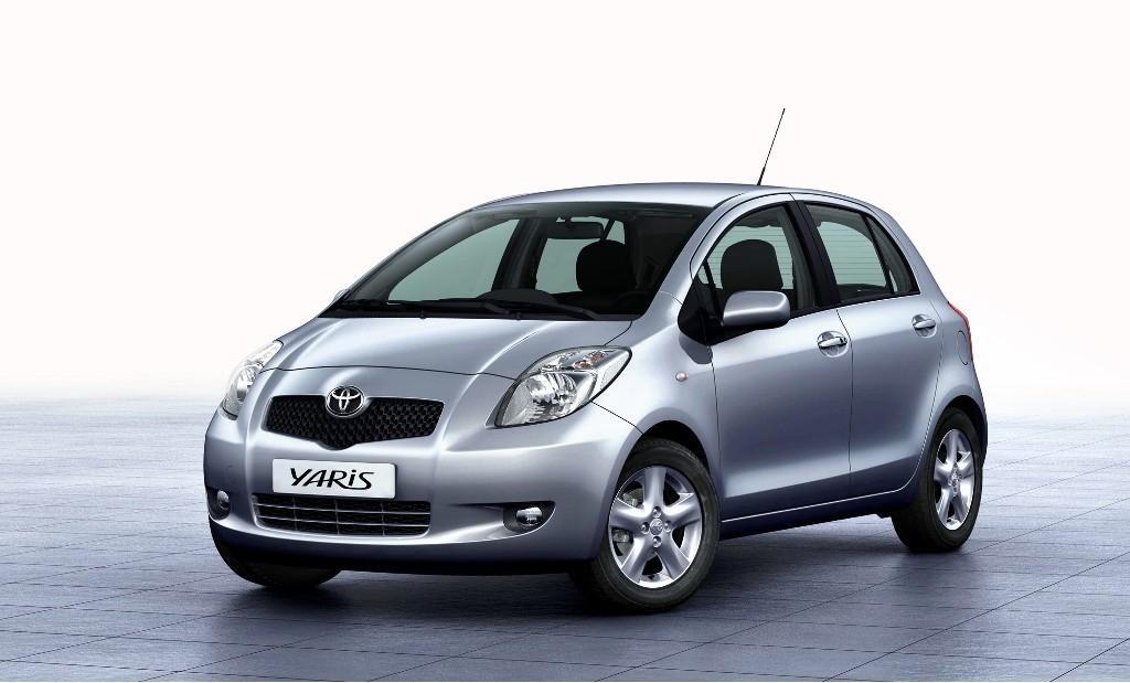 Toyota yaris dal 2006 al 2011 paraurti posteriore