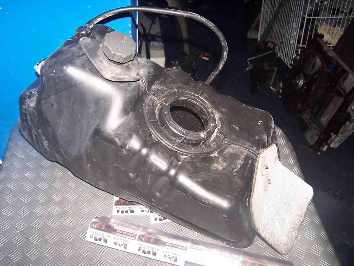 Ricambi scooter piaggio beverly 500 dal 2004 al 2009 serbatoio carburante