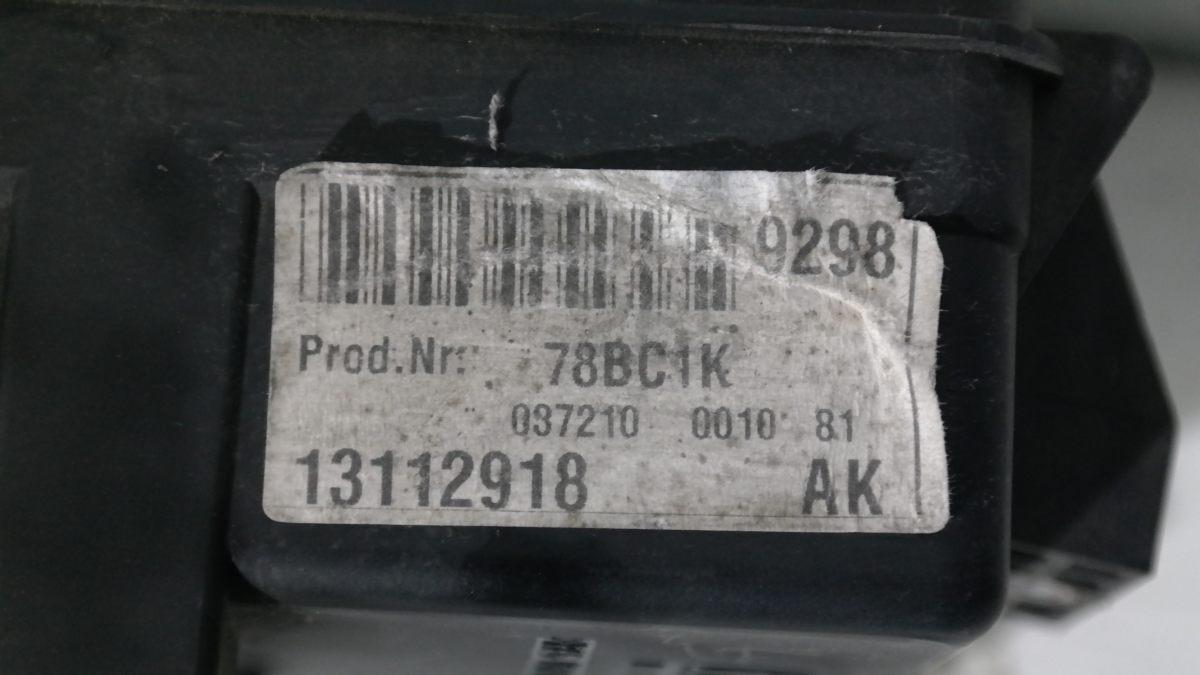 Opel vectra codici 13125487 / 13112918 portafusibili