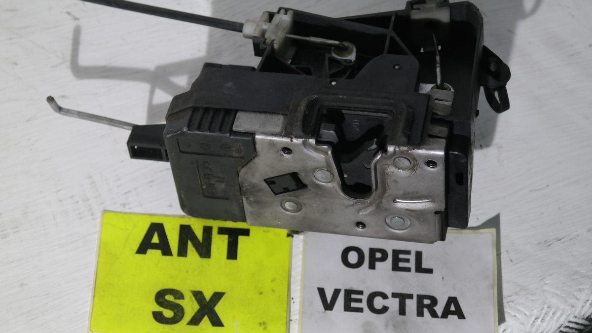 Opel vectra dal 2000 al 2005 24447340 chiusura porta ant sx
