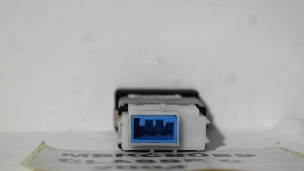 Mercedes classe c yug101730pmp pulsante aria condizionata