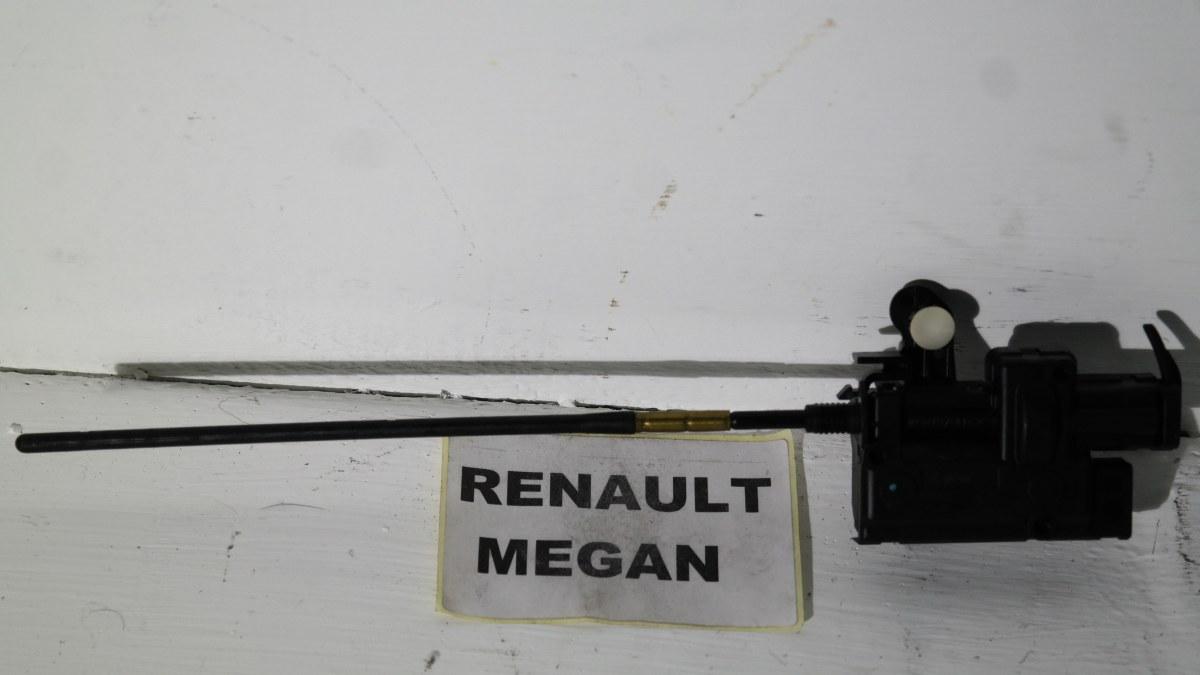 Renault megane 8200323532a chiusura sportellino carburante