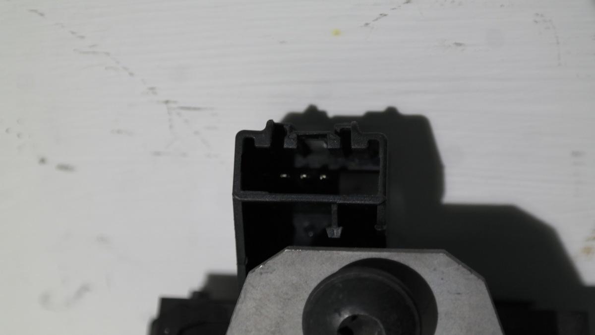 Ford focus sw 01041155002 chiusura portellone post