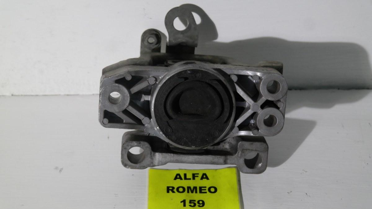 Alfa romeo 159 2400 jtdm a236013 supporto motore