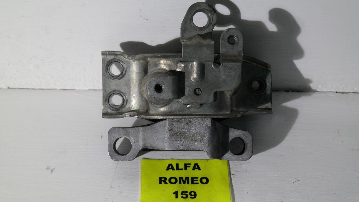 Alfa romeo 159 2400 jtdm a236013 supporto motore