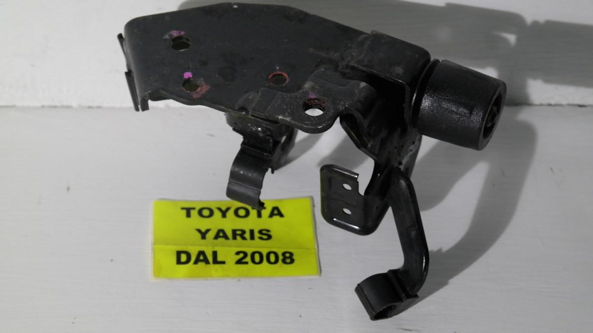 Toyota yaris dal 2006 al 2011 supporto motore