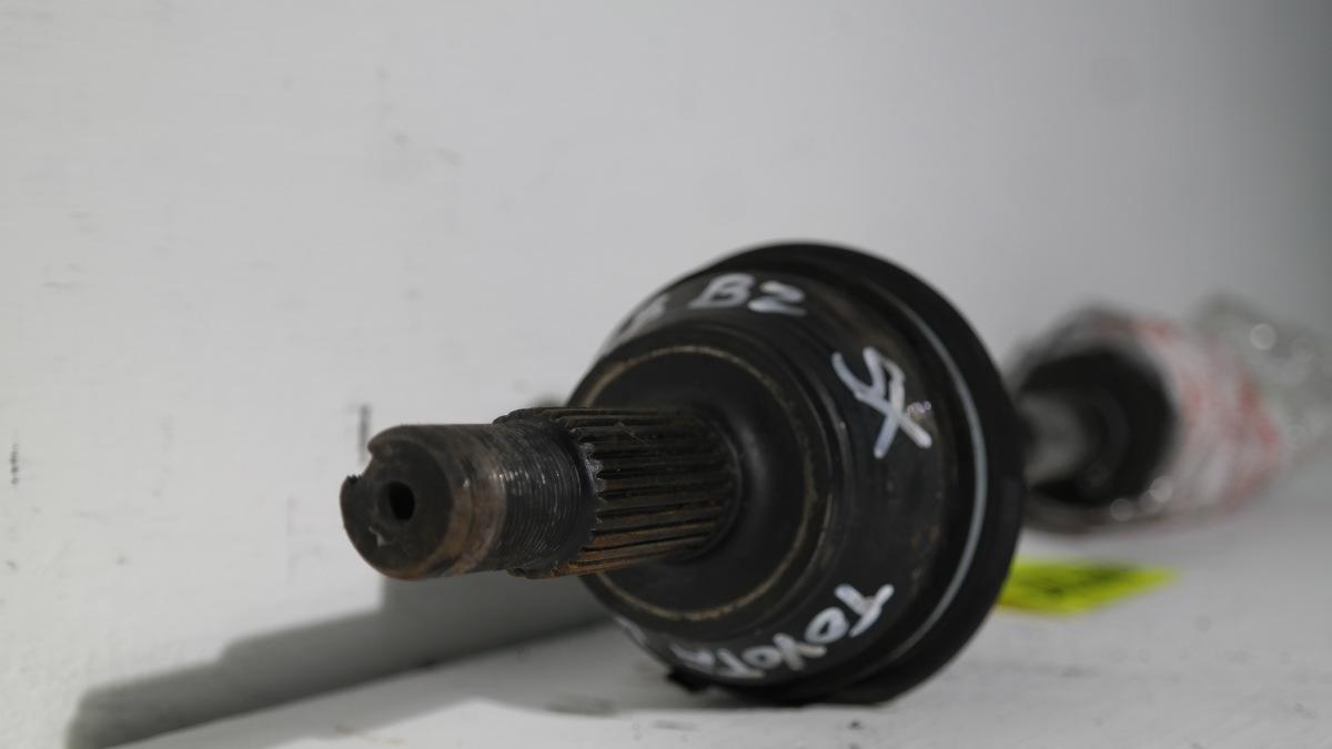 Toyota yaris 1300 bz dal 2006 al 2011 0892 semiasse