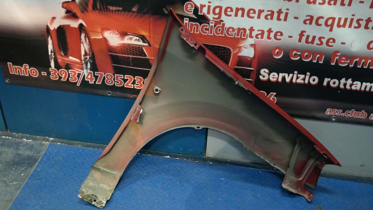 Dacia logan dal 2004 al 2010 parafango sx legg. danneggiato