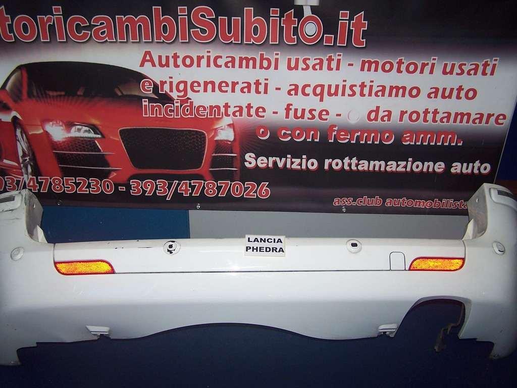 Lancia phedra  paraurti posteriore leggermente danneggiato