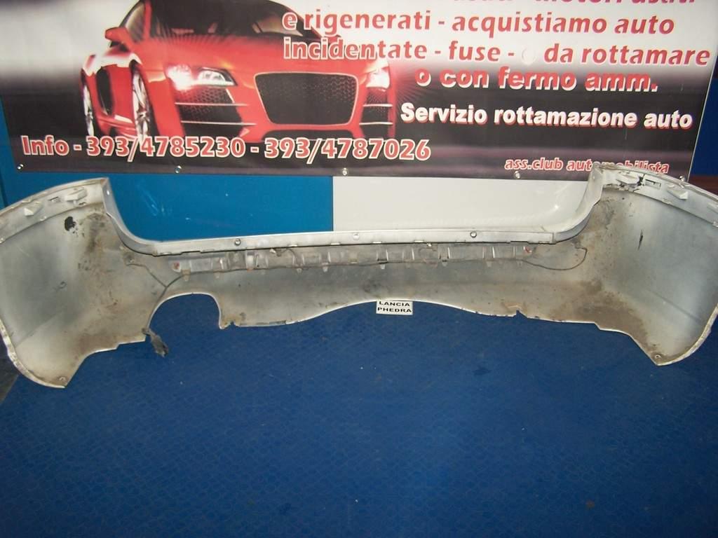 Lancia phedra  paraurti posteriore leggermente danneggiato