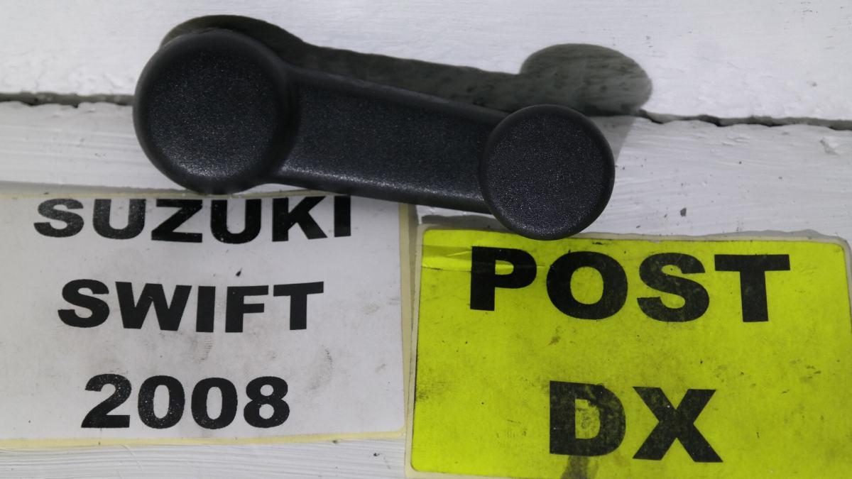 8296083e00s1s suzuki swift manovella portiera post dx / sx