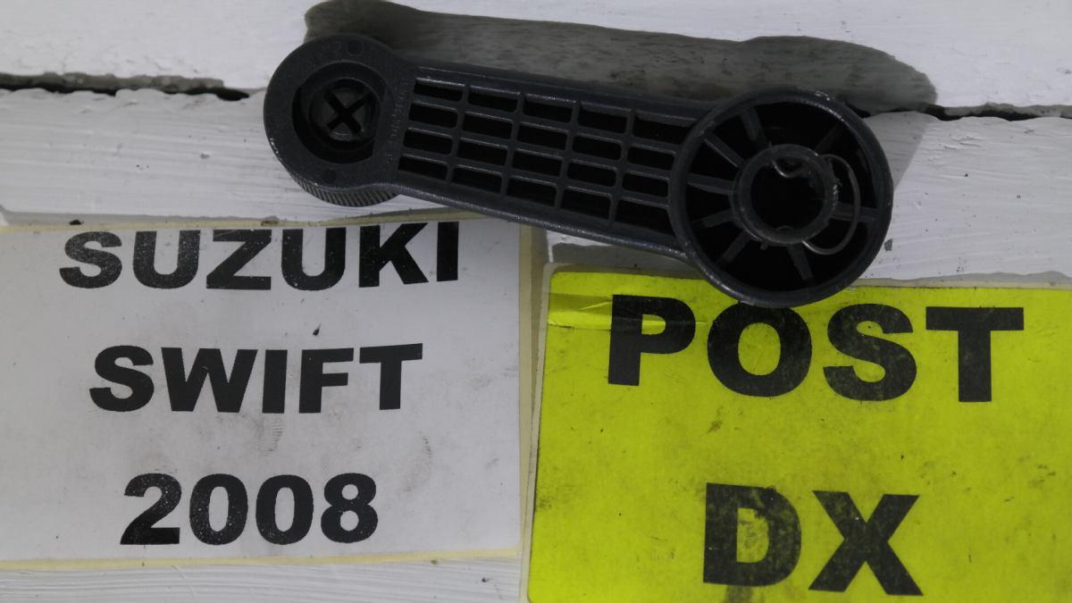 8296083e00s1s suzuki swift manovella portiera post dx / sx