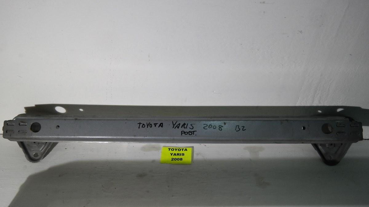 520230d010 toyota yaris traversa paraurti posteriore