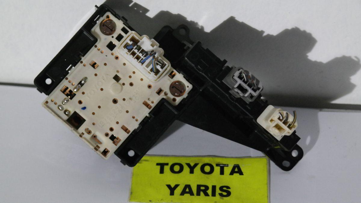 758294 interruttore luci di emergenza e clima toyota yaris verso