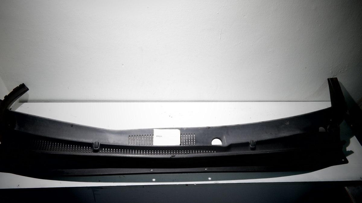 861502B000 GOCCIOLATOIO SOTTO PARABREZZA  HYUNDAI SANTA FE<br /><br />