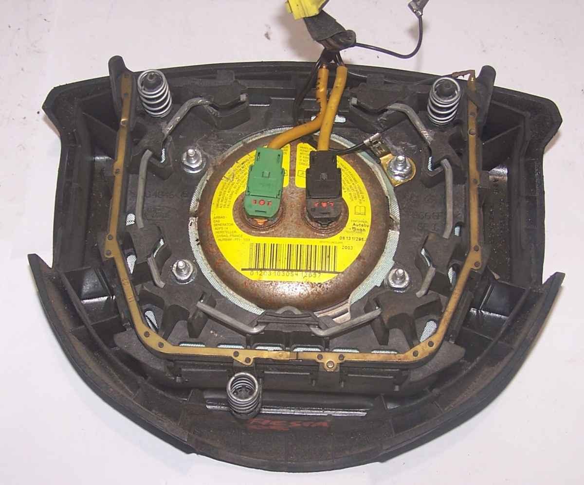 1374108 AIRBAG VOLANTE FORD FIESTA 2005 <br /><br />