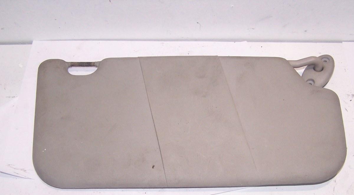 1624479 / 1624475 ALETTE PARASOLI DX E SX  FORD FIESTA 2005 <br /><br /><br />