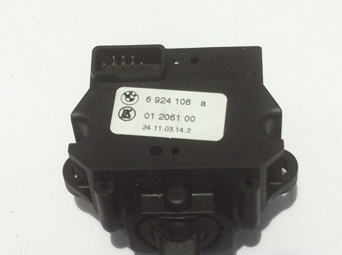 6924106A LEVA COMANDI TERGICRISTALLI  BMW 530 2006 <br />