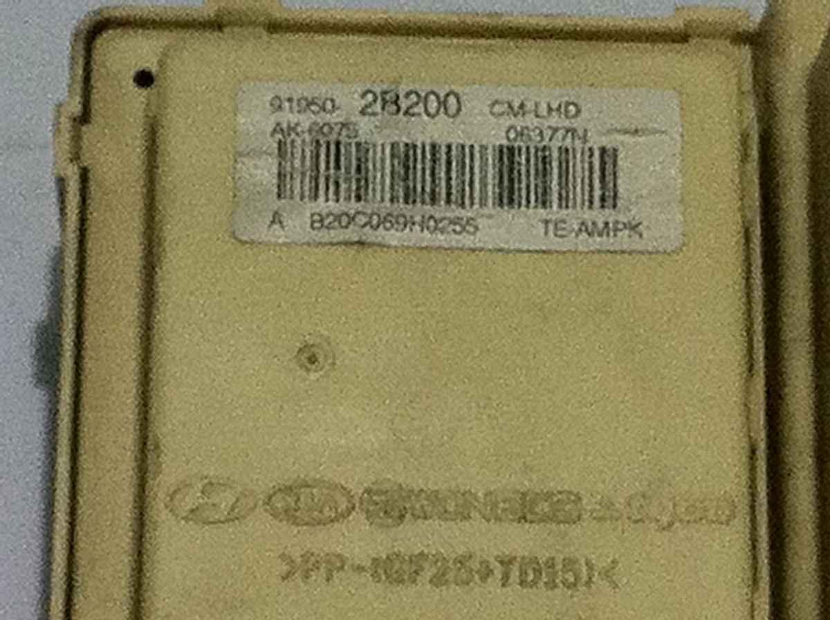 91950 2B200  PORTAFUSIBILI  HYUNDAI SANTA FE <br />